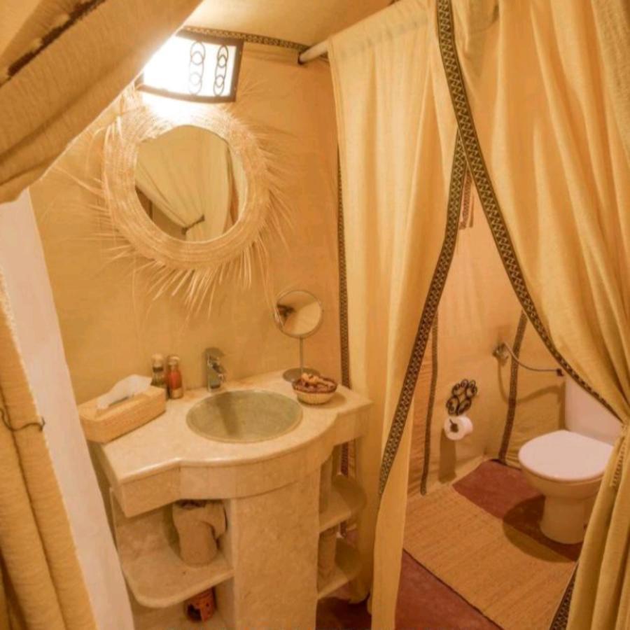 Erg Chebbi Camel Trek Camp Merzouga Exterior photo